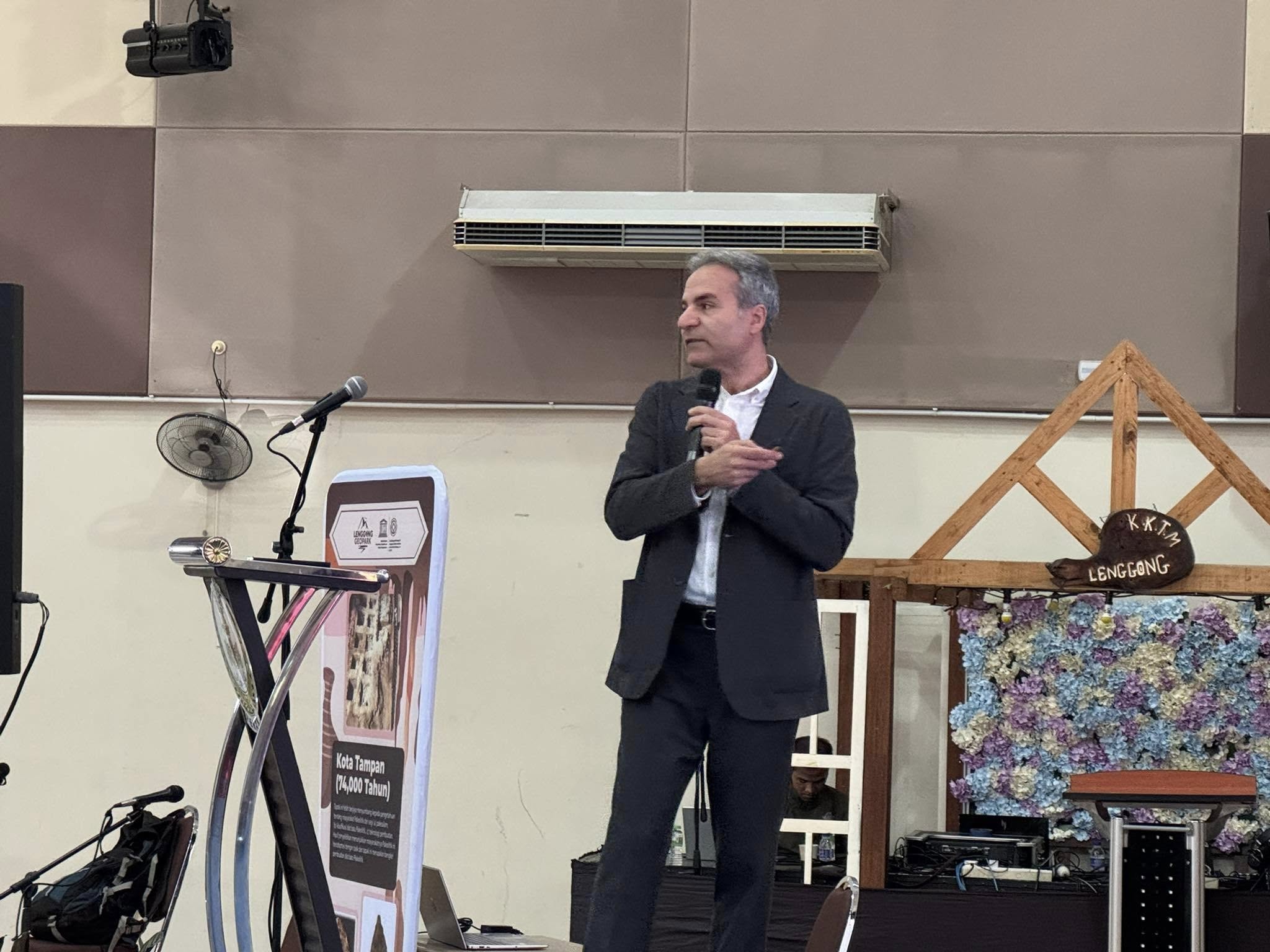 Seminar Lenggong Geopark 3 Seminar Lenggong Geopark 3