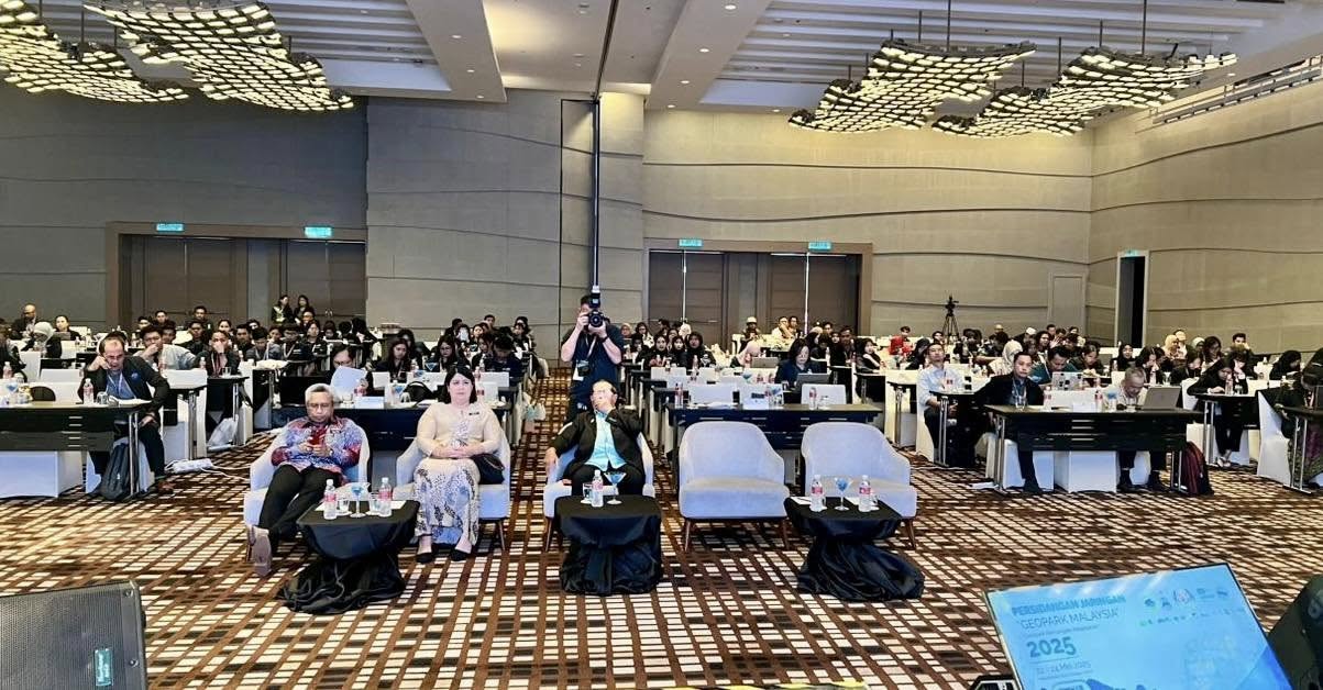 Jaringan Geopark Malaysia 6 Jaringan Geopark Malaysia 6